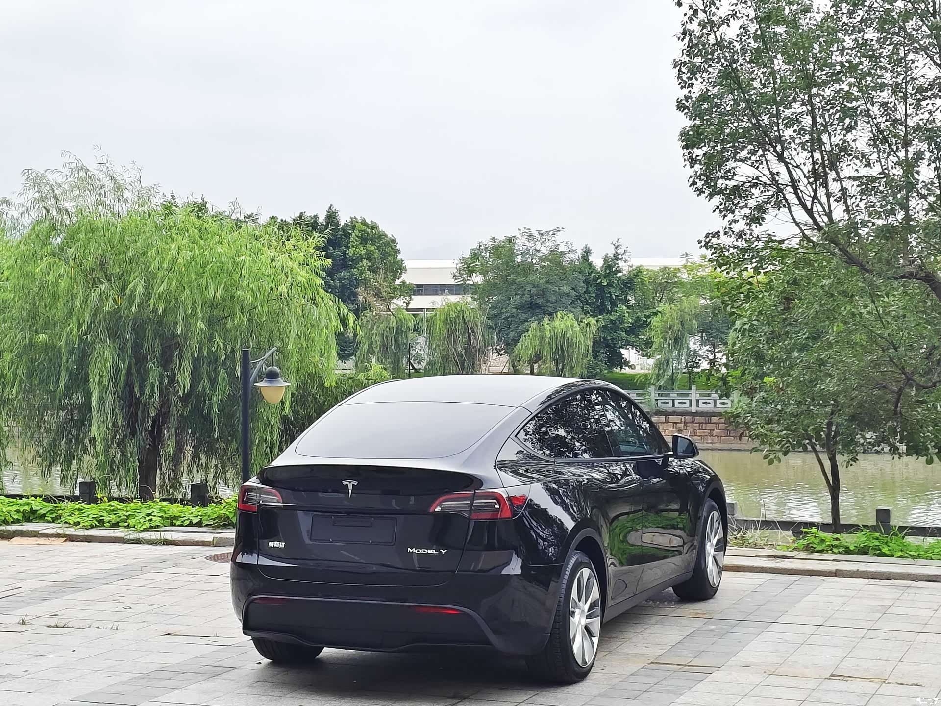 Tesla Model Y, 2021 21