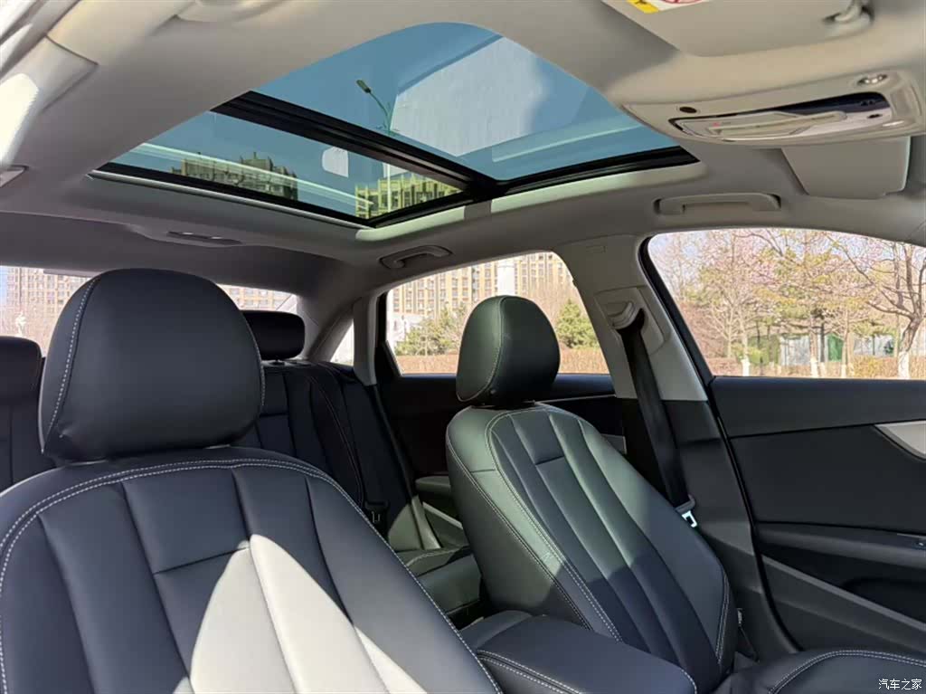 Audi A4L, 2019 9