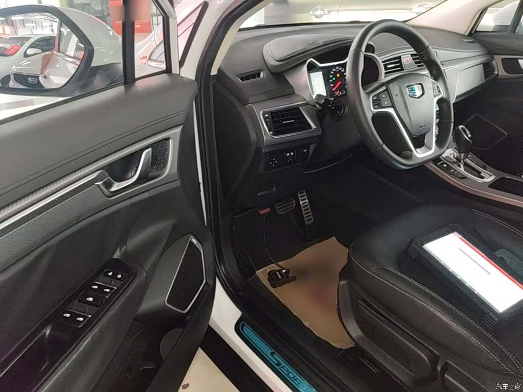 Geely Emgrand, 2018 15