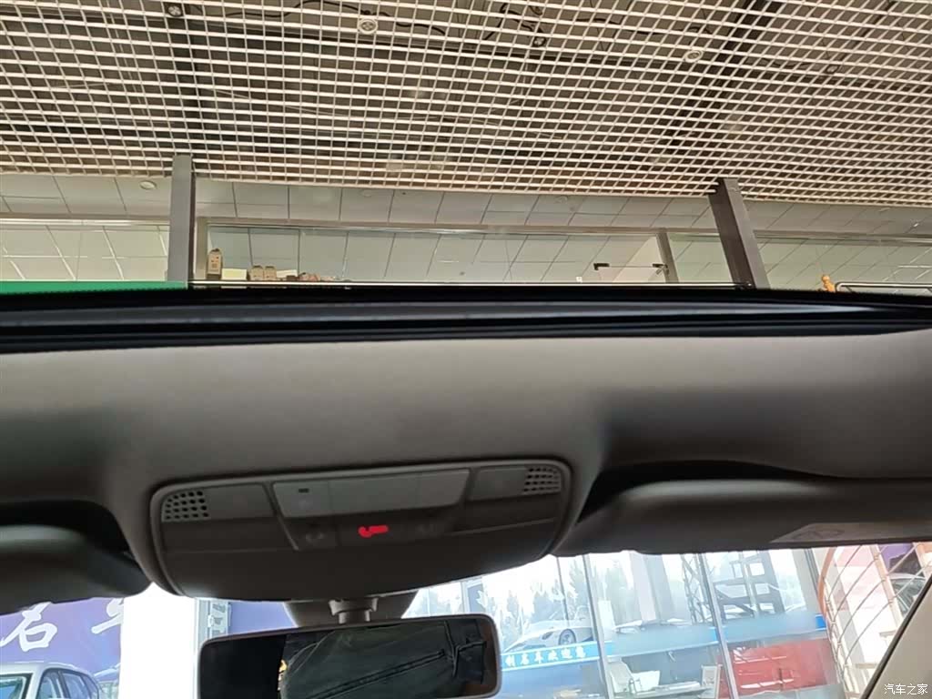 Mercedes-Benz E-Class, 2018 18