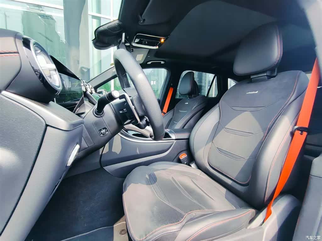 Mercedes-Benz GLC, 2025 11