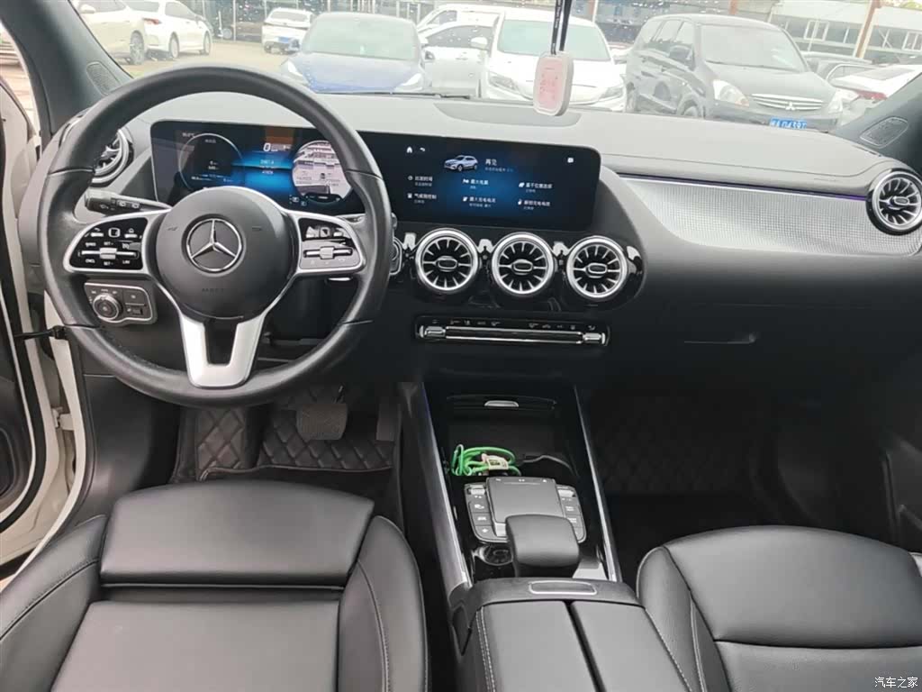 Mercedes-Benz EQA, 2023 10
