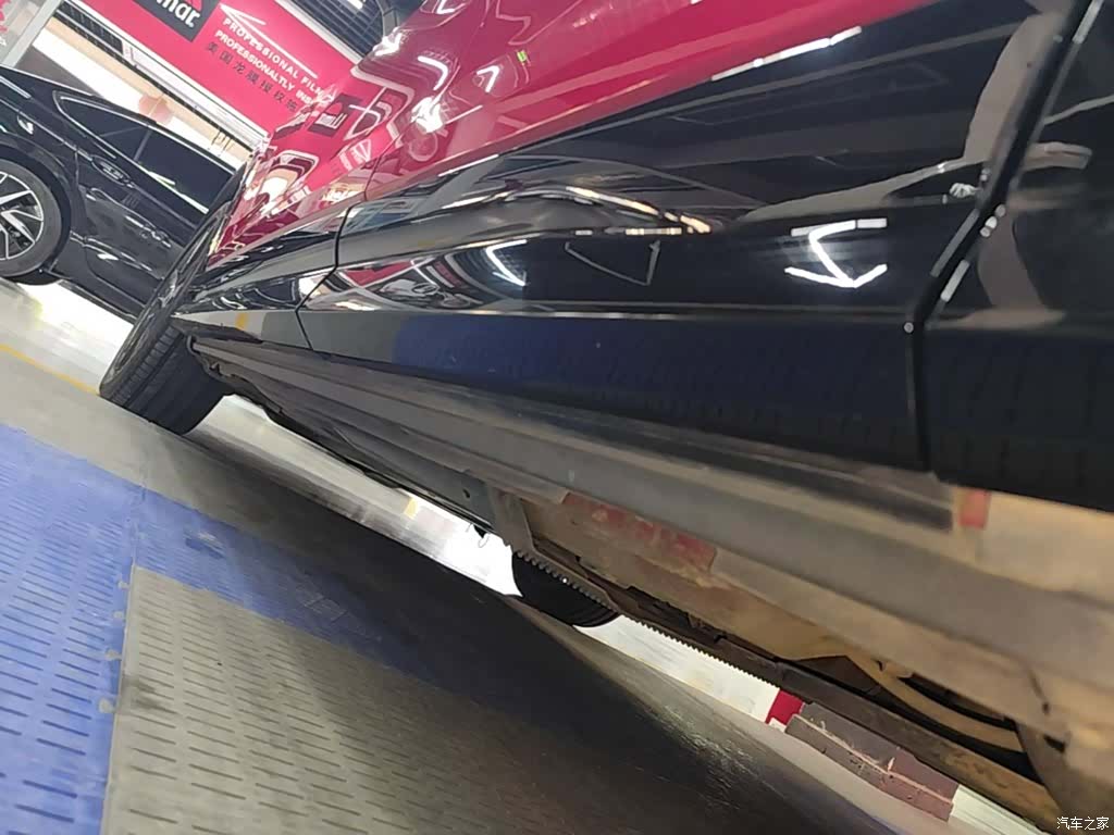 Audi Q2L, 2019 22