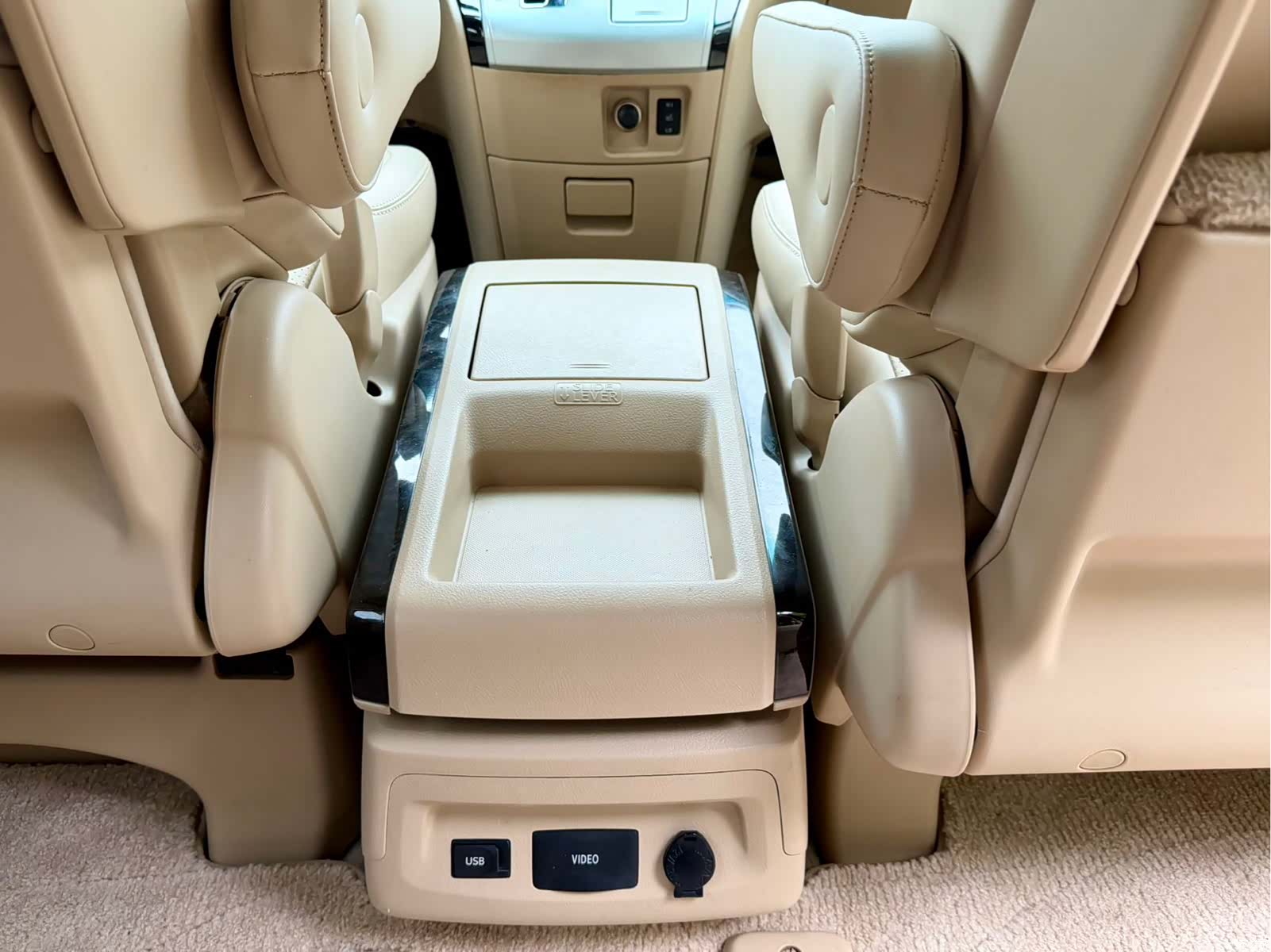 Toyota Alphard, 2012 15