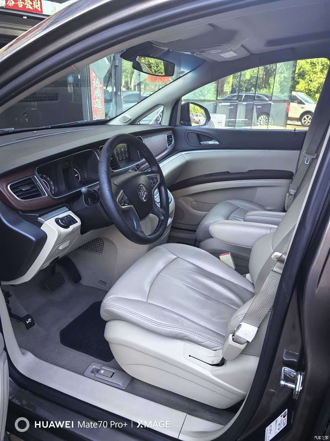 Buick GL8, 2018 7
