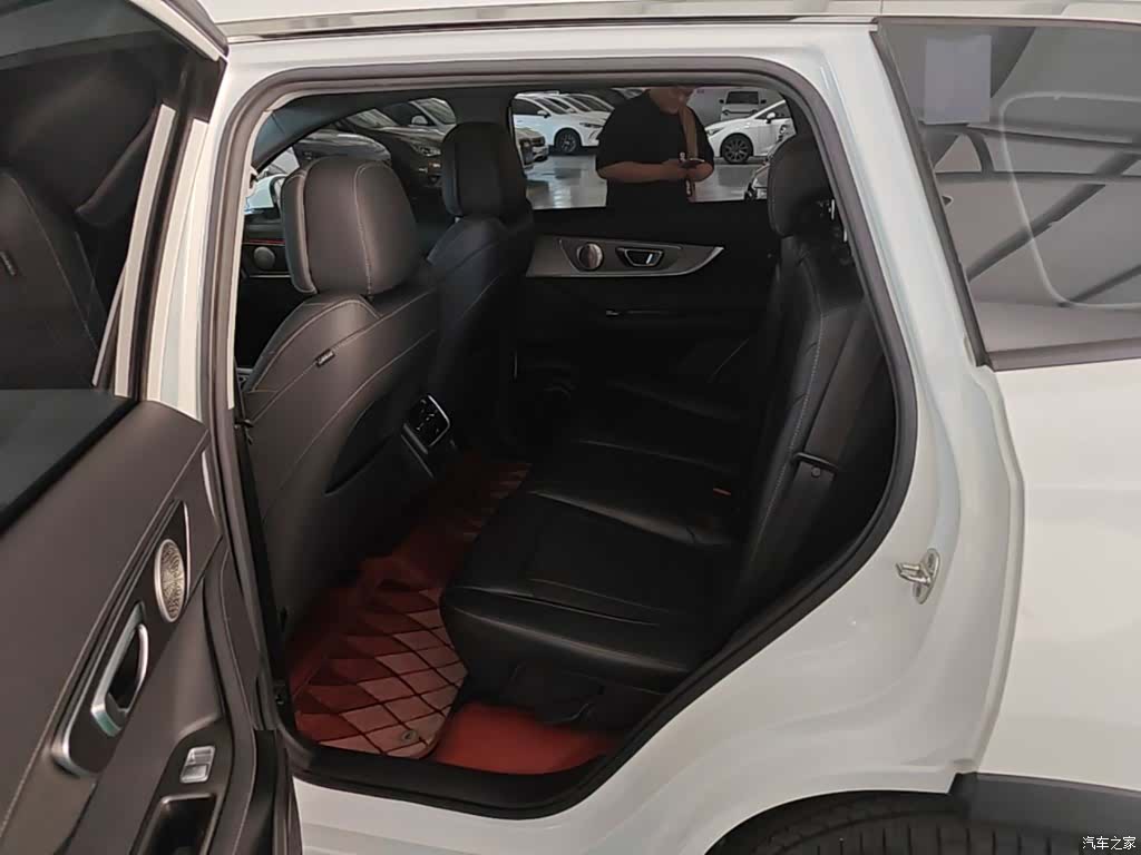 Chery Tiggo 8, 2023 17