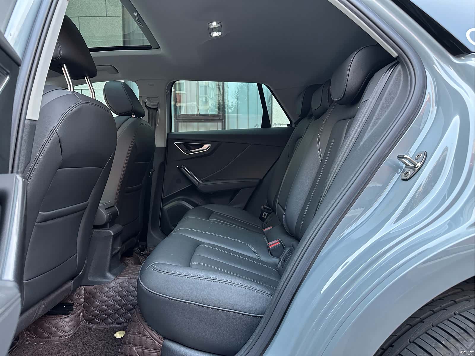 Audi Q2L, 2023 19