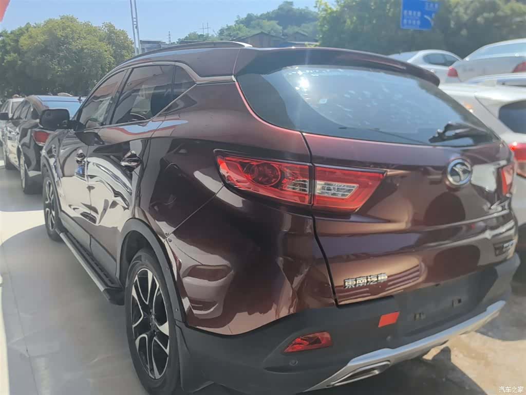 Soueast DX7, 2016 все фото