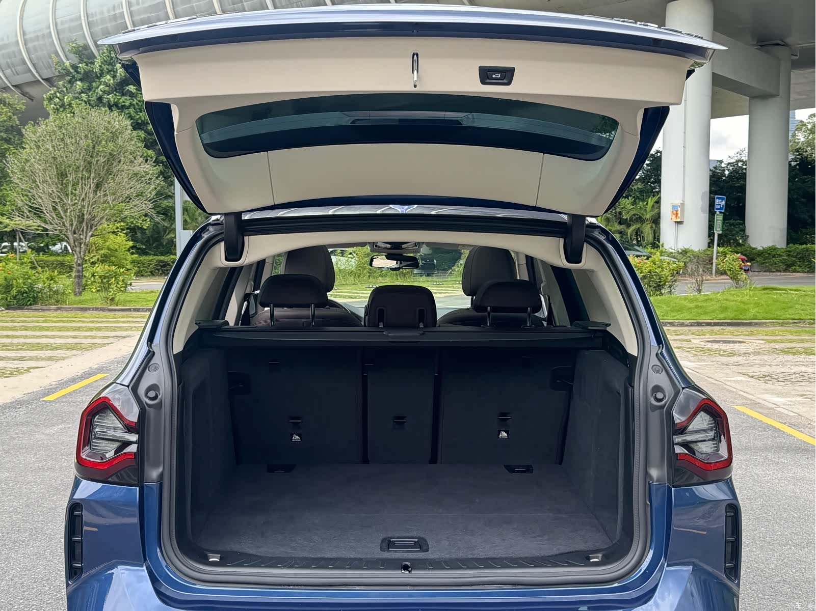 BMW iX3, 2022 7