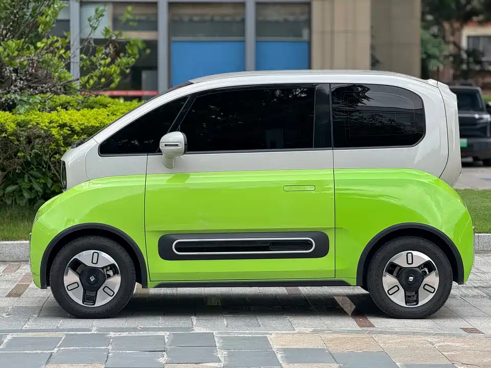 Baoding KiWi EV
