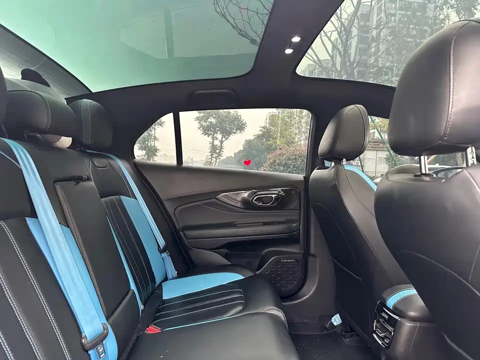 Trumpchi Shadow Leopard