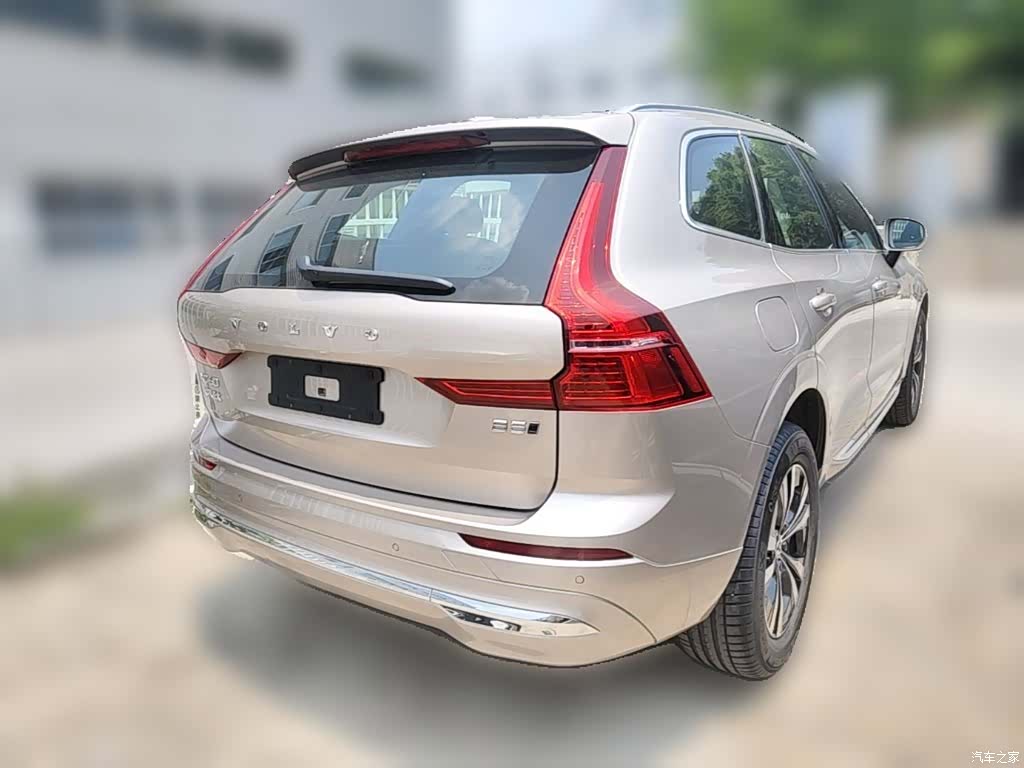 Volvo XC60, 2025 12
