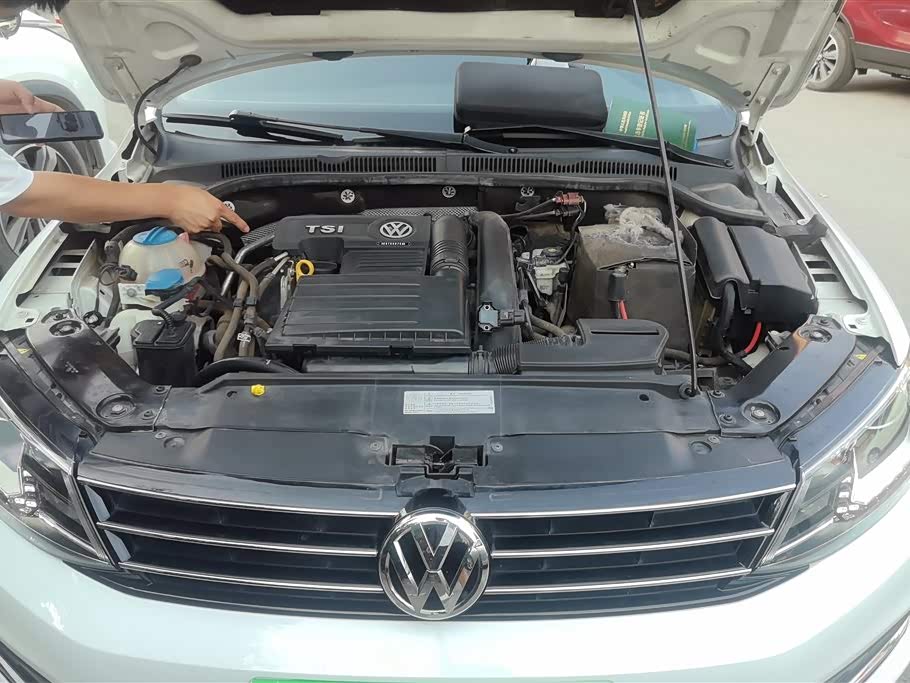 Volkswagen Sagitar