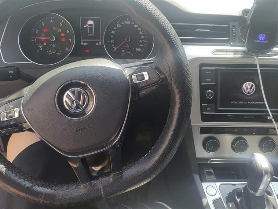 Volkswagen Magotan