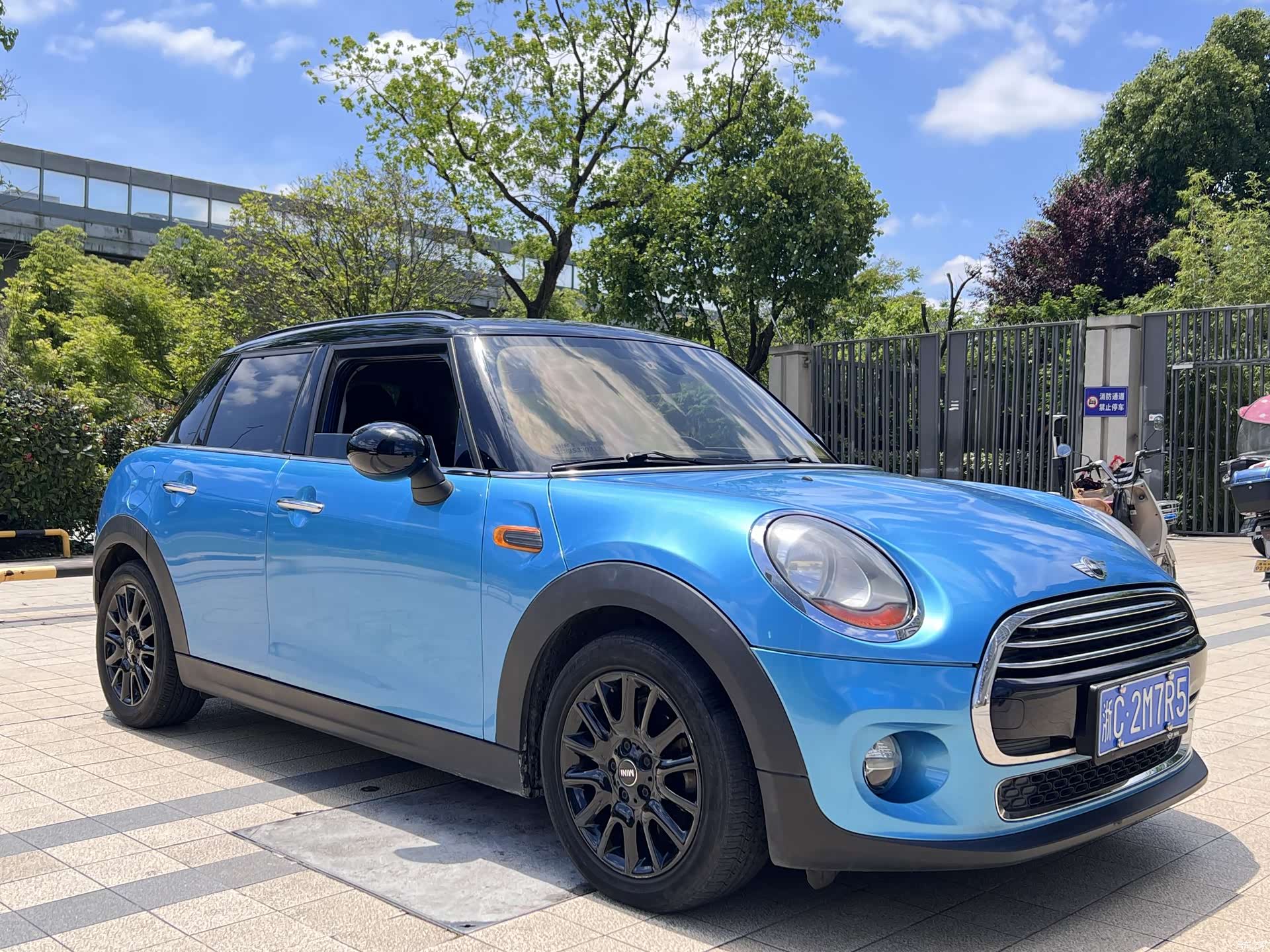 Mini Cooper, 2015 3