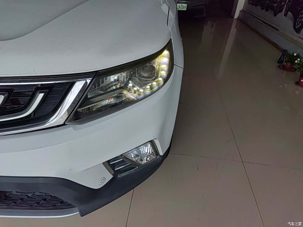 Geely X6, 2017 24
