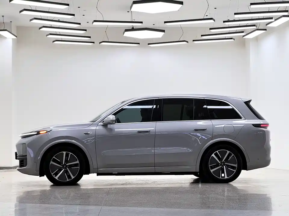 Li Auto Ideal L8