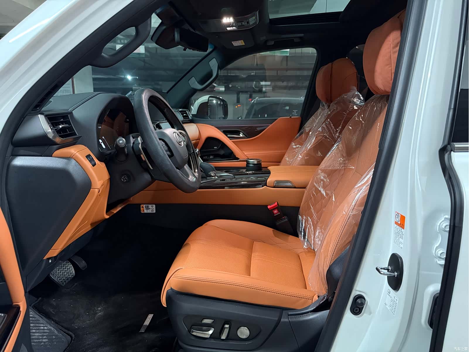 Lexus LX, 2025 6