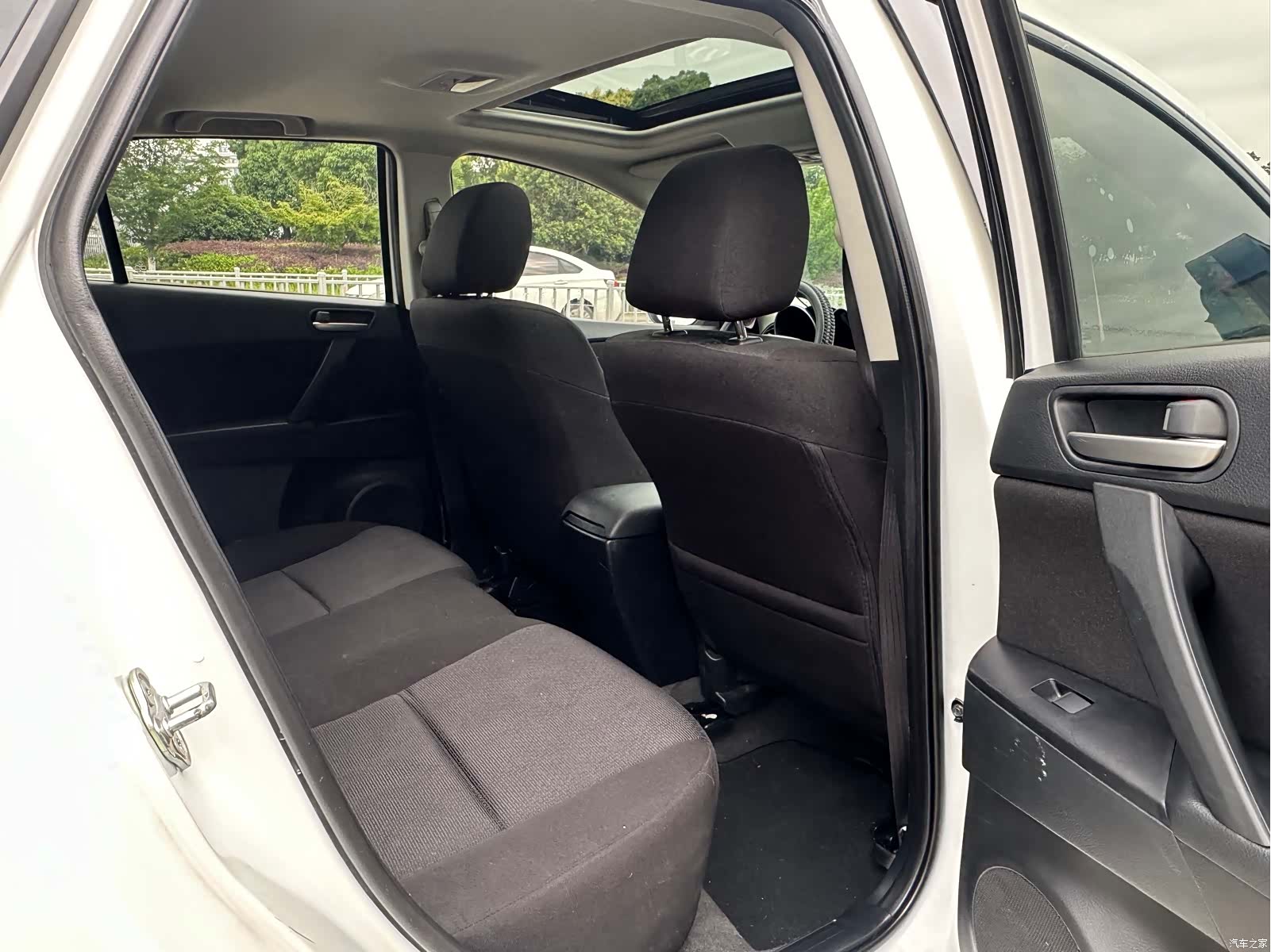 Mazda 3, 2012 15