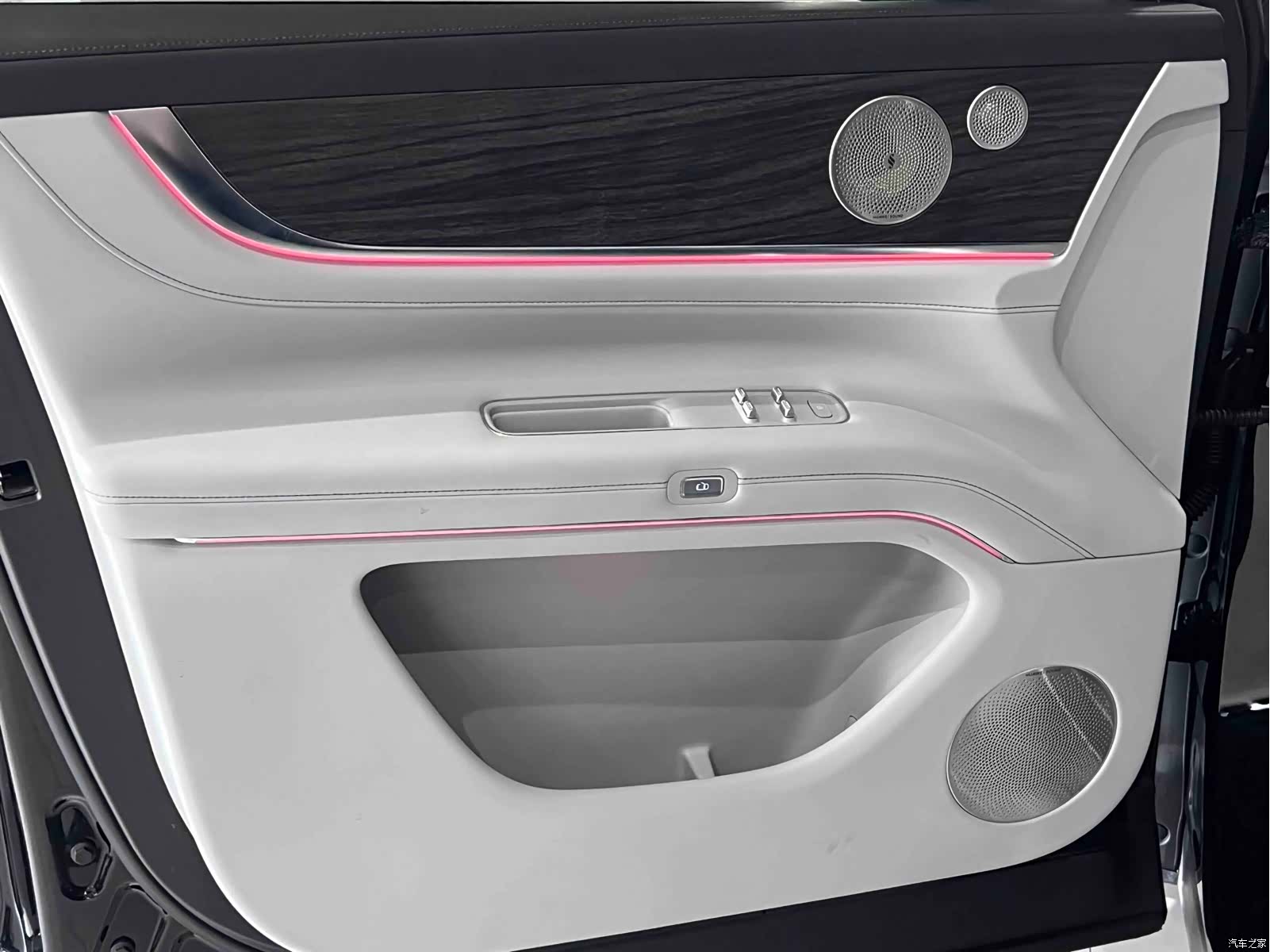 AITO M9, 2024 6