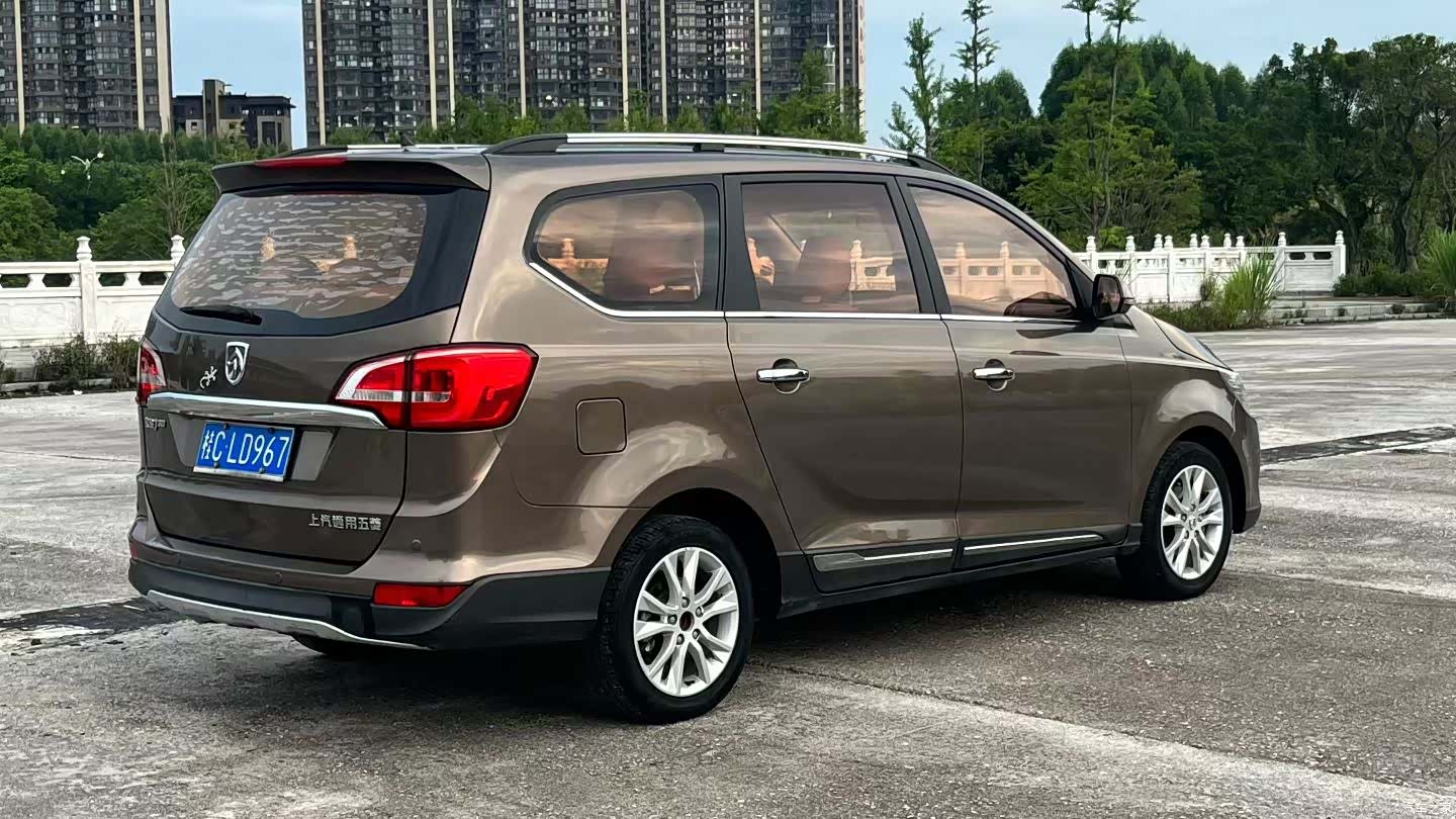 Wuling 730, 2017 все фото