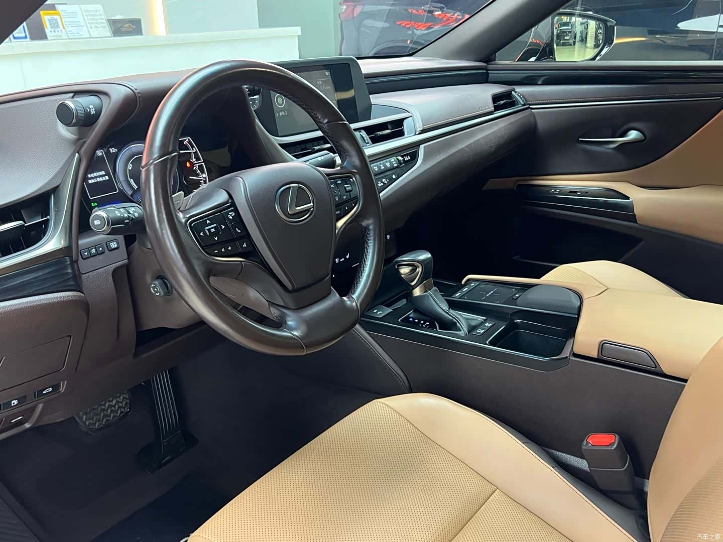 Lexus ES, 2021 8