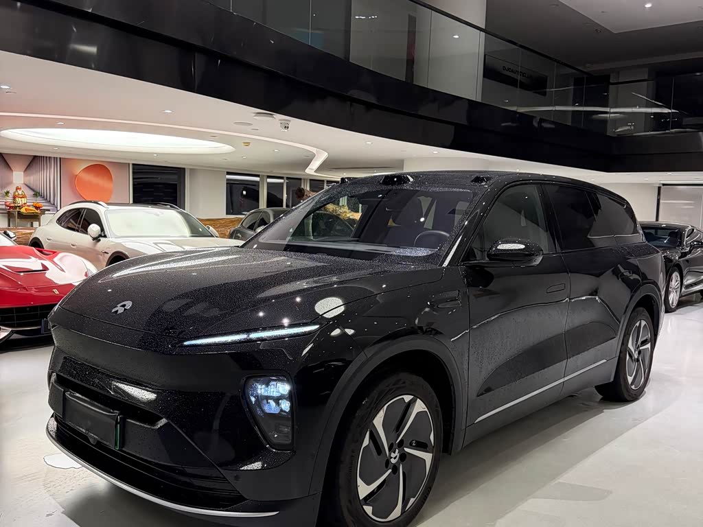 NIO ES8