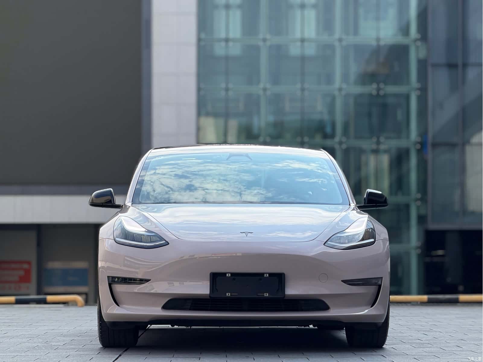 Tesla Model 3, 2019 3