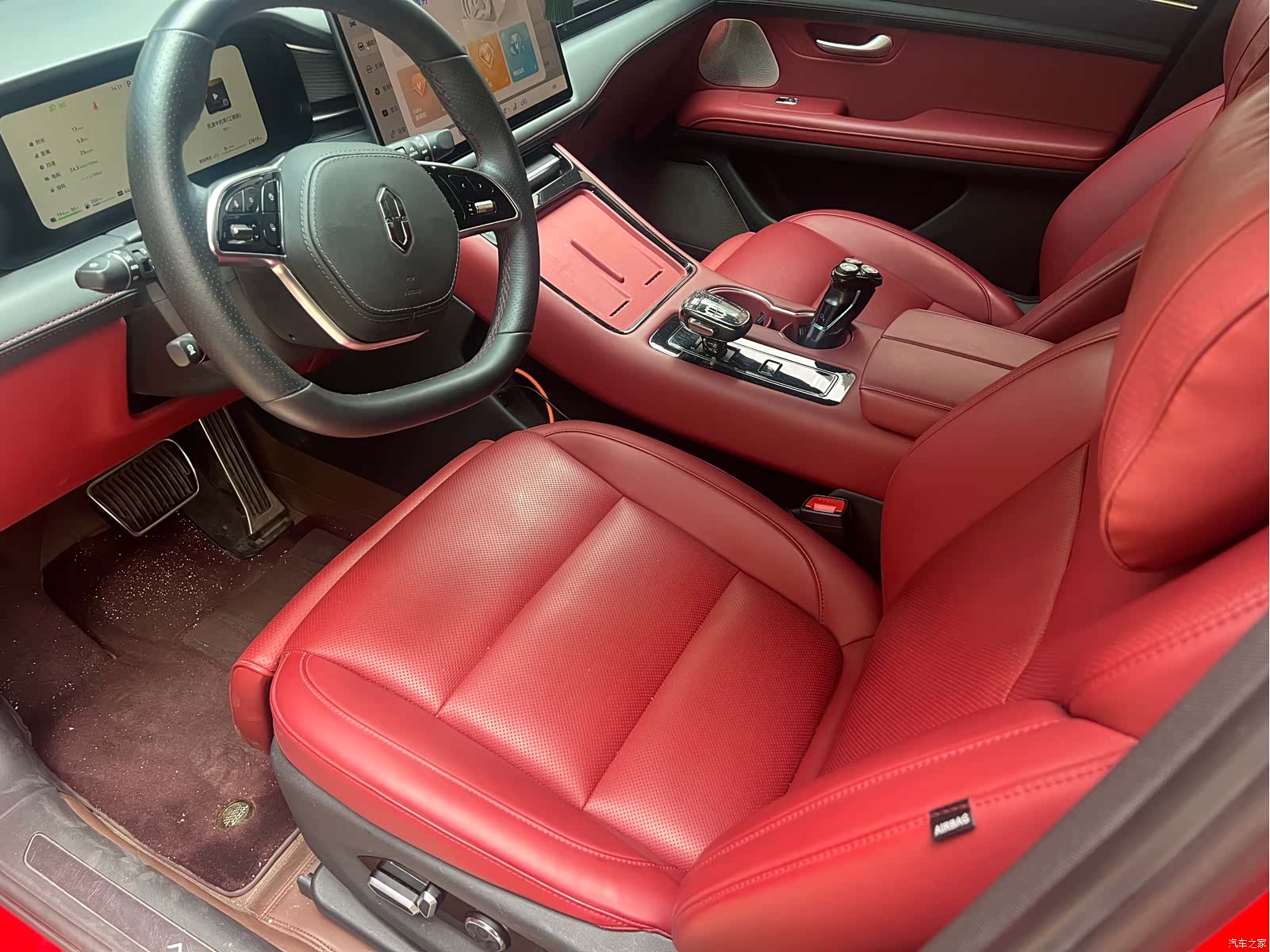AITO M5, 2024 все фото