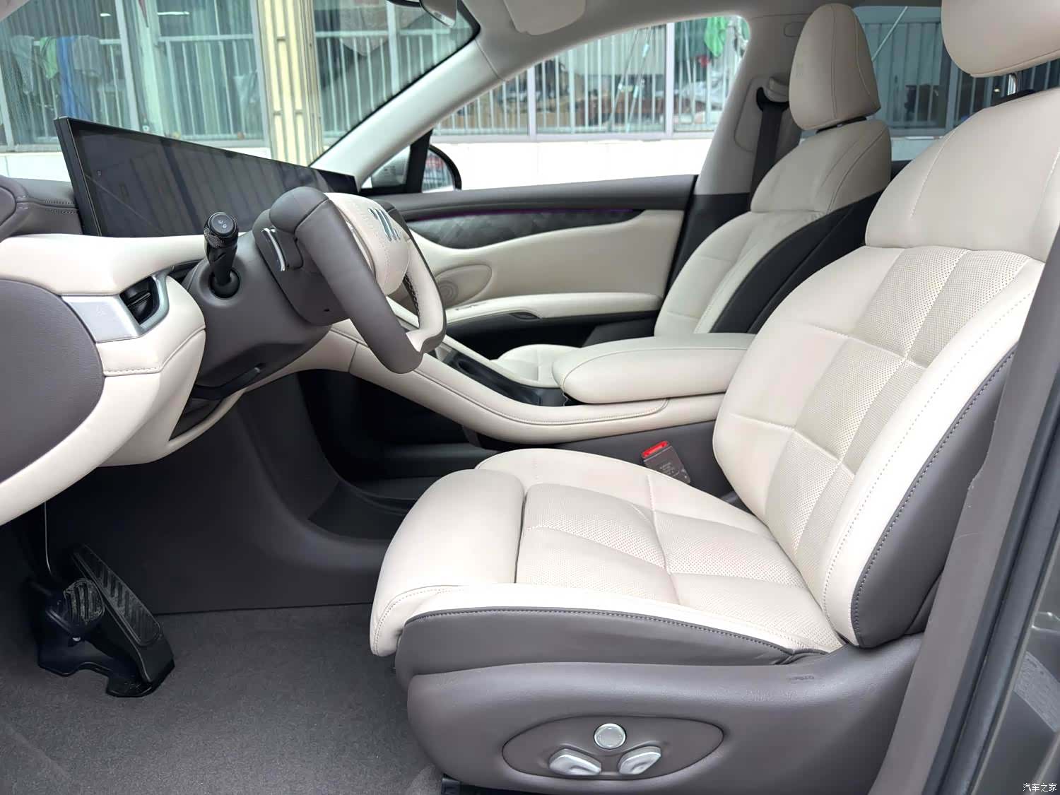 IM Motors LS6, 2023 4