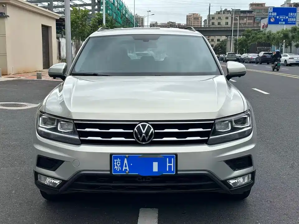 Volkswagen Tiguan L