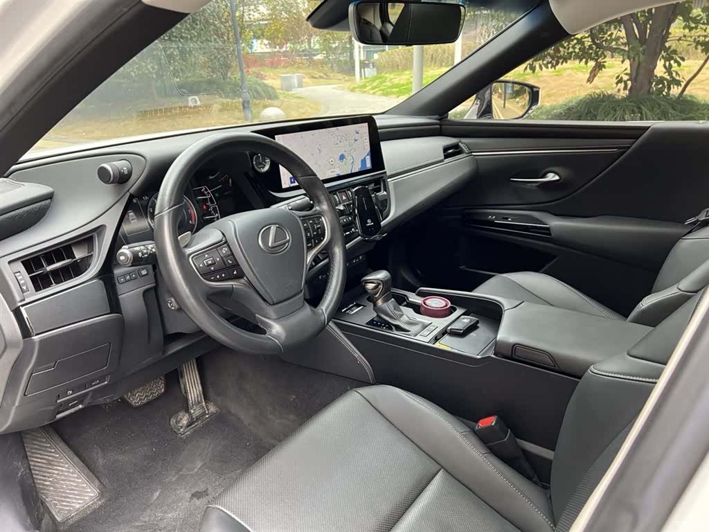 Lexus ES, 2024 8