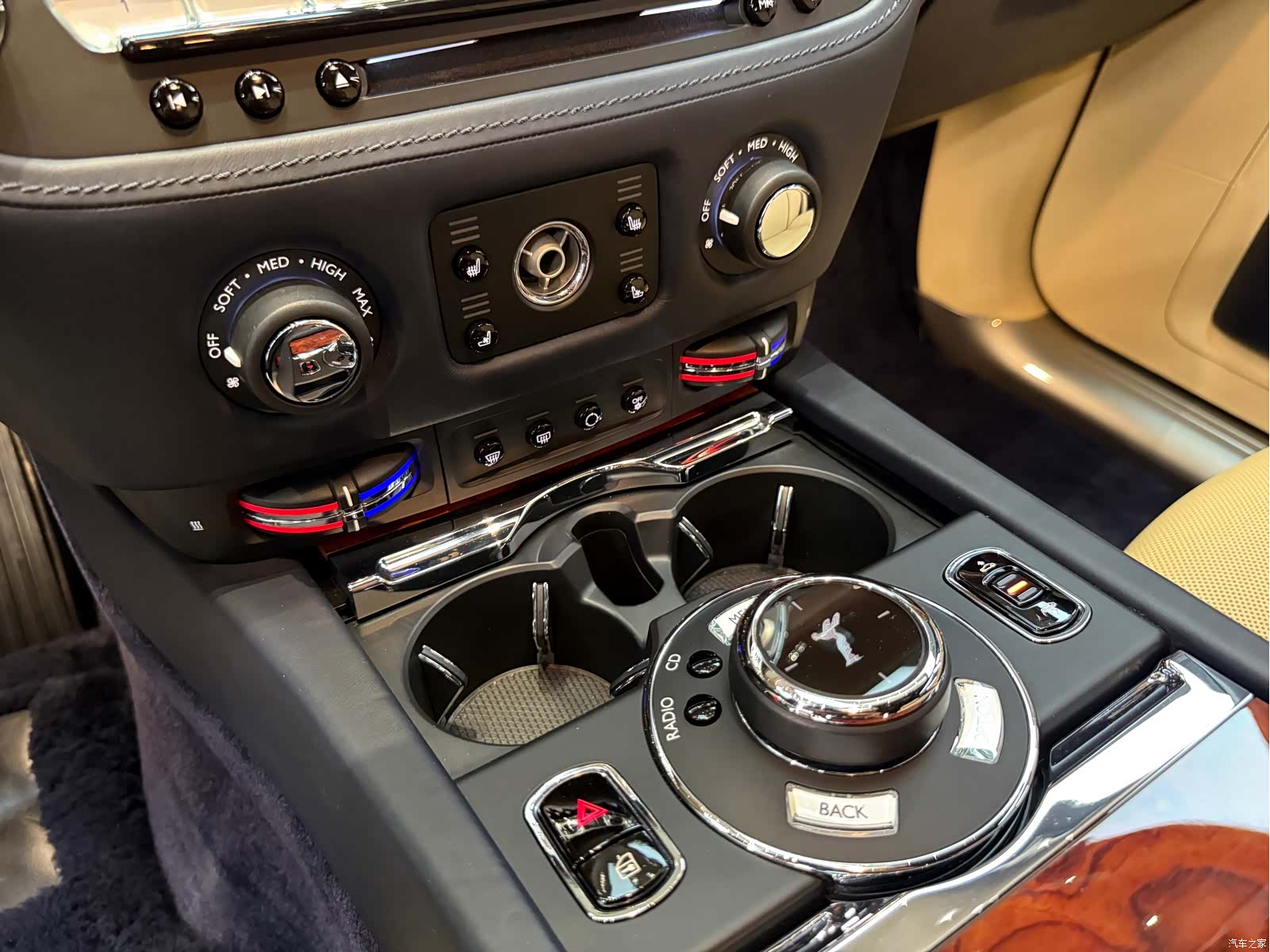 Rolls-Royce Ghost, 2016 18