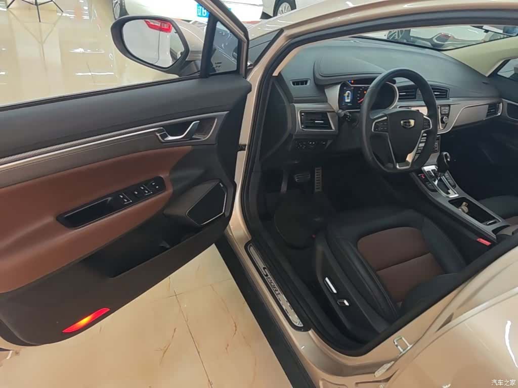 Geely Emgrand, 2017 16