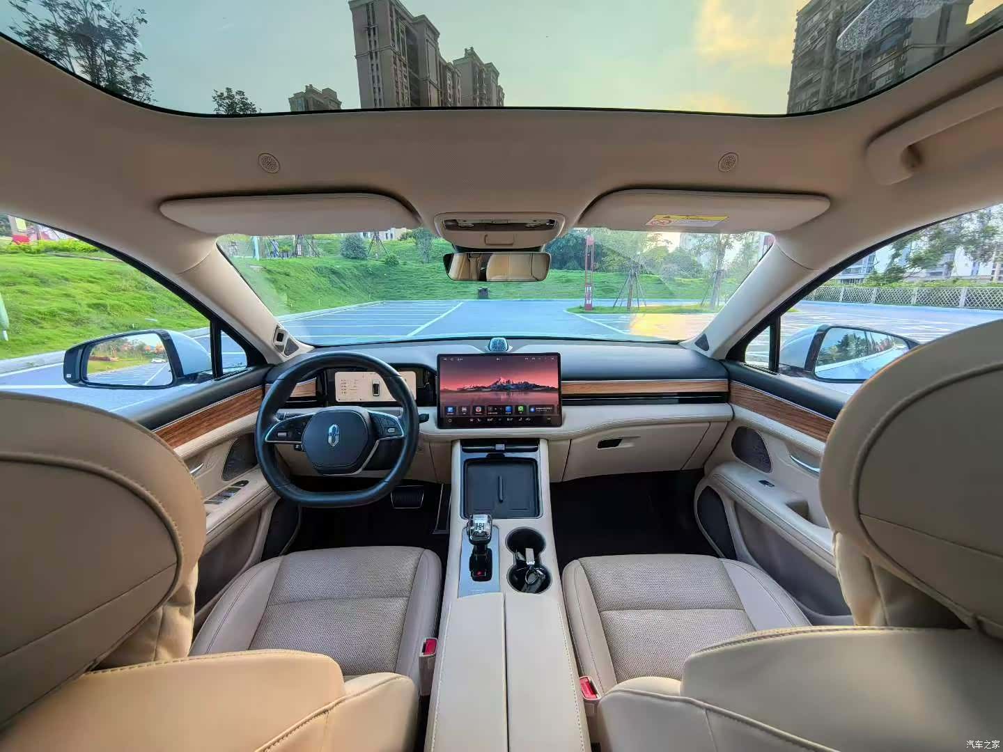 AITO M5, 2023 все фото
