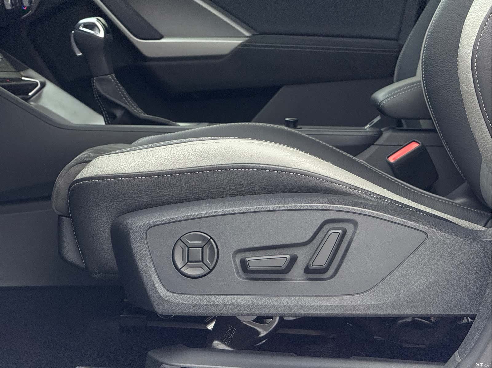 Audi Q3, 2023 20