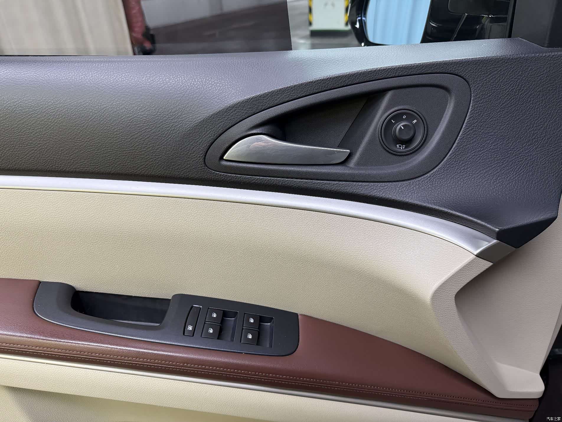 Buick GL8, 2015 13