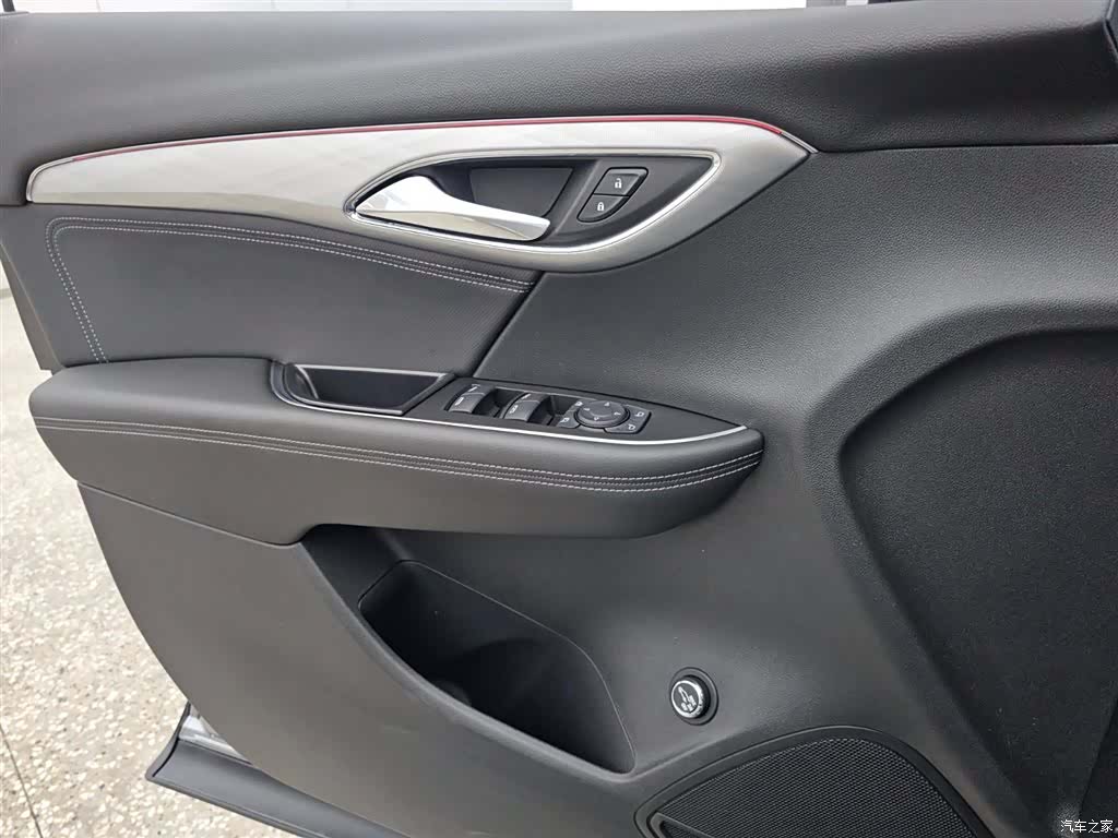 Buick Envision, 2025 10