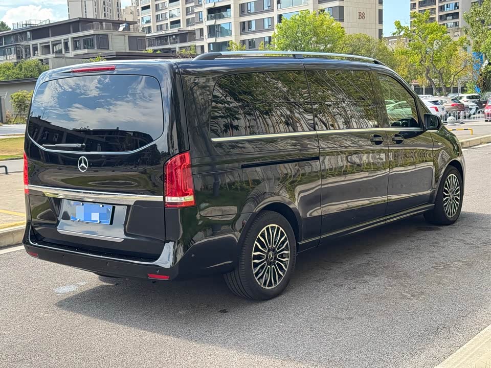 Mercedes-Benz V-class