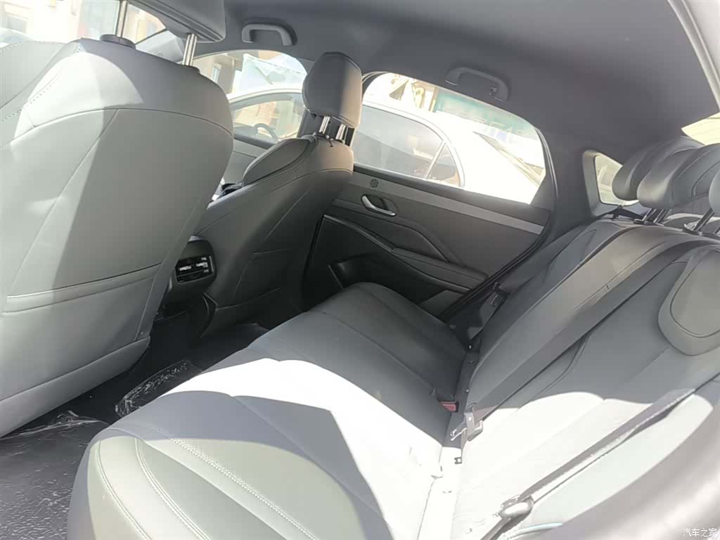 BYD Qin, 2025 17