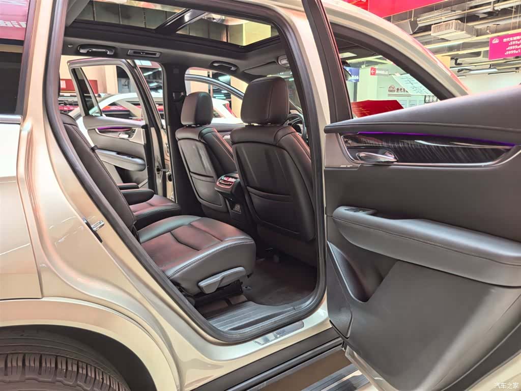 Cadillac XT6, 2023 8