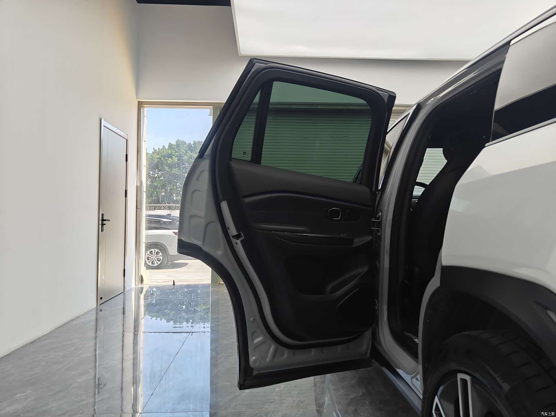 NIO ES6, 2022 10