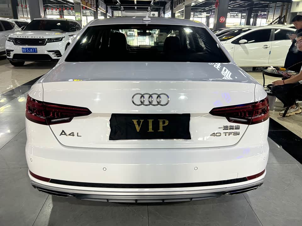 Audi A4L