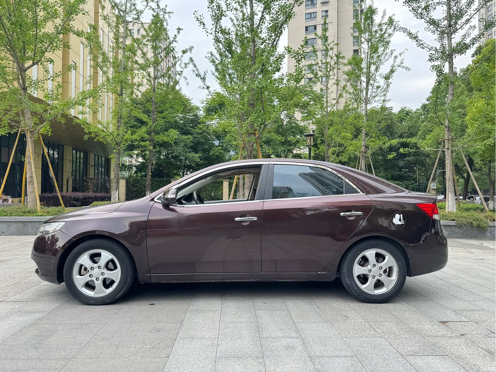 Kia GL, 2010 9