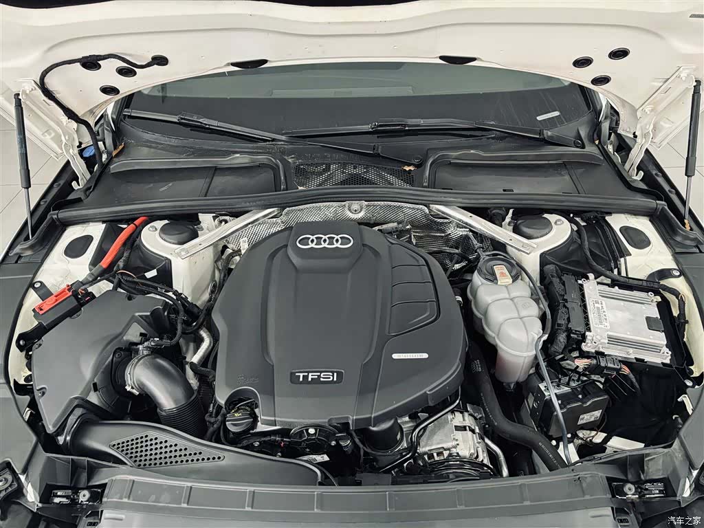 Audi A4L, 2021 8