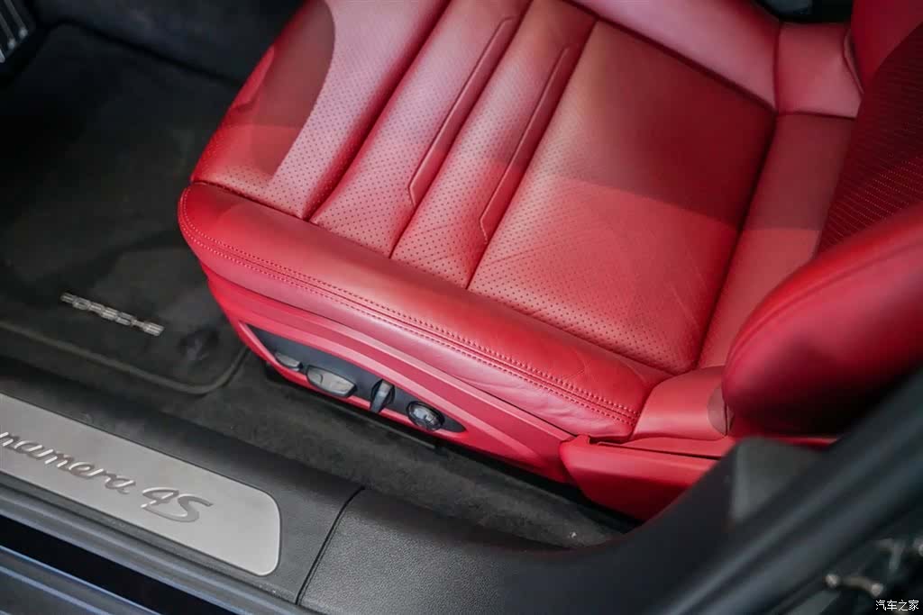 Porsche Panamera, 2022 12