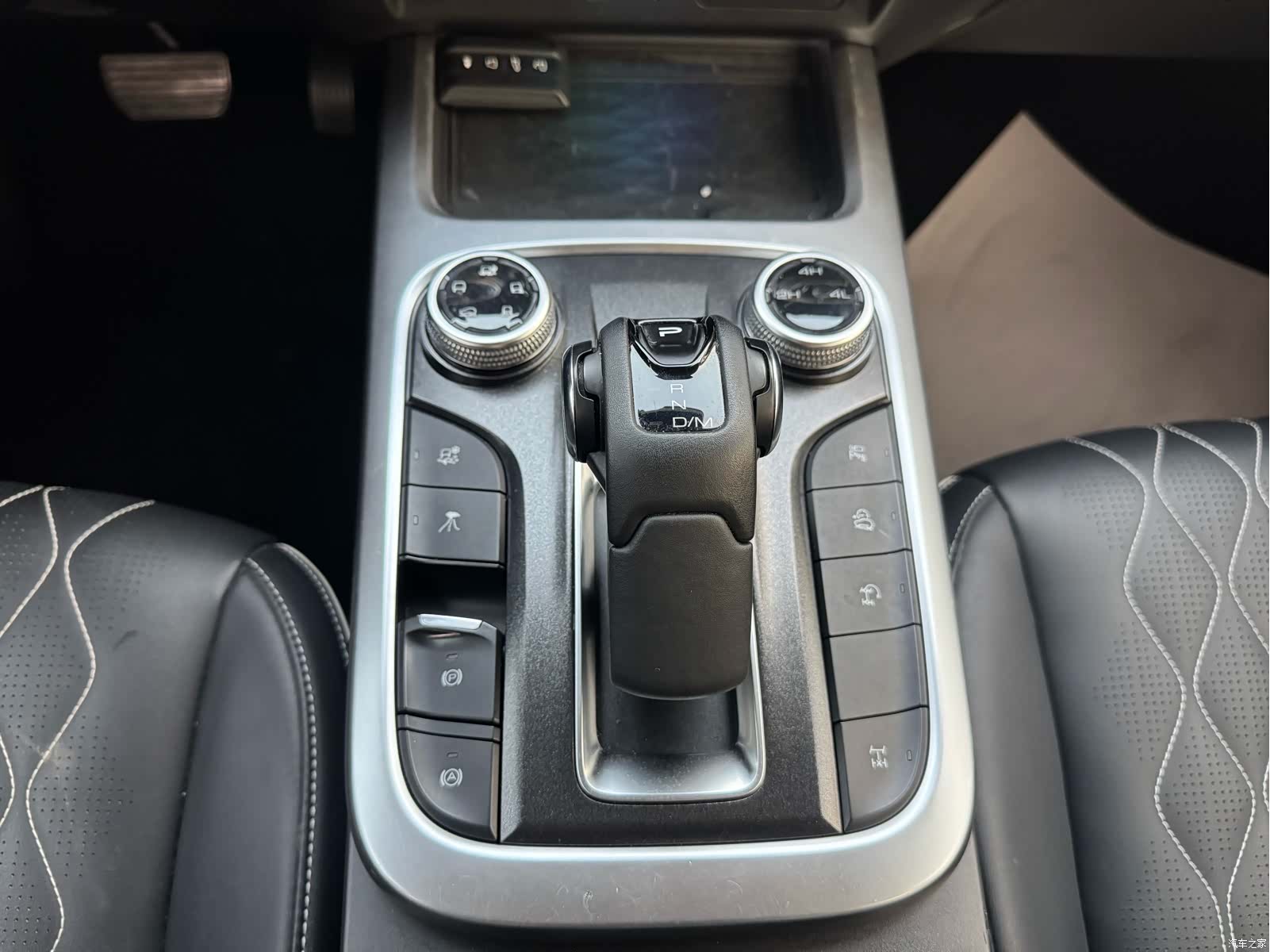 Tank 300, 2021 10