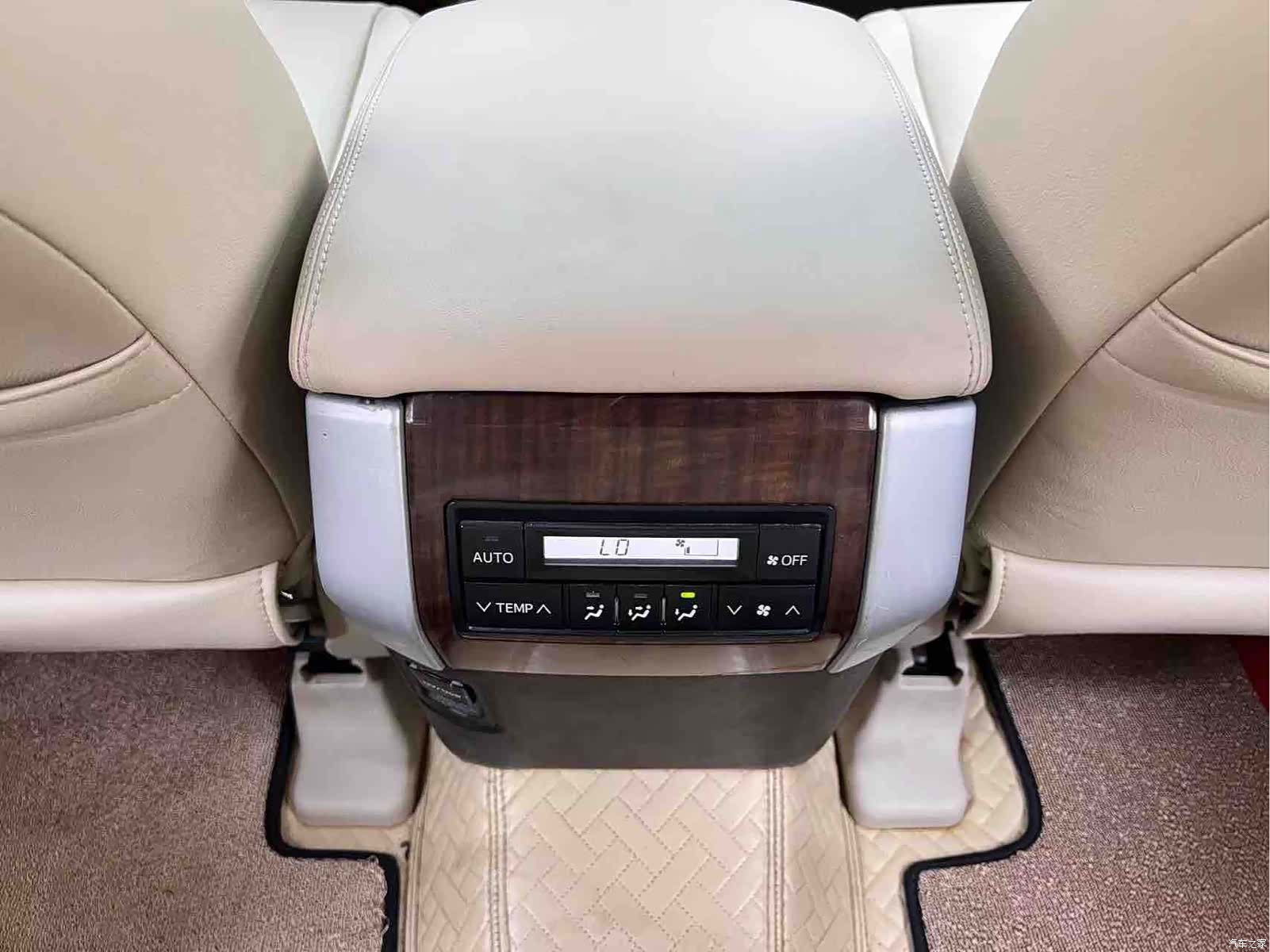 Toyota Prado, 2012 11