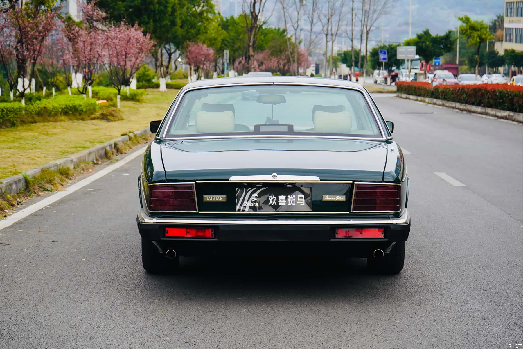 Jaguar XJ, 1994 все фото