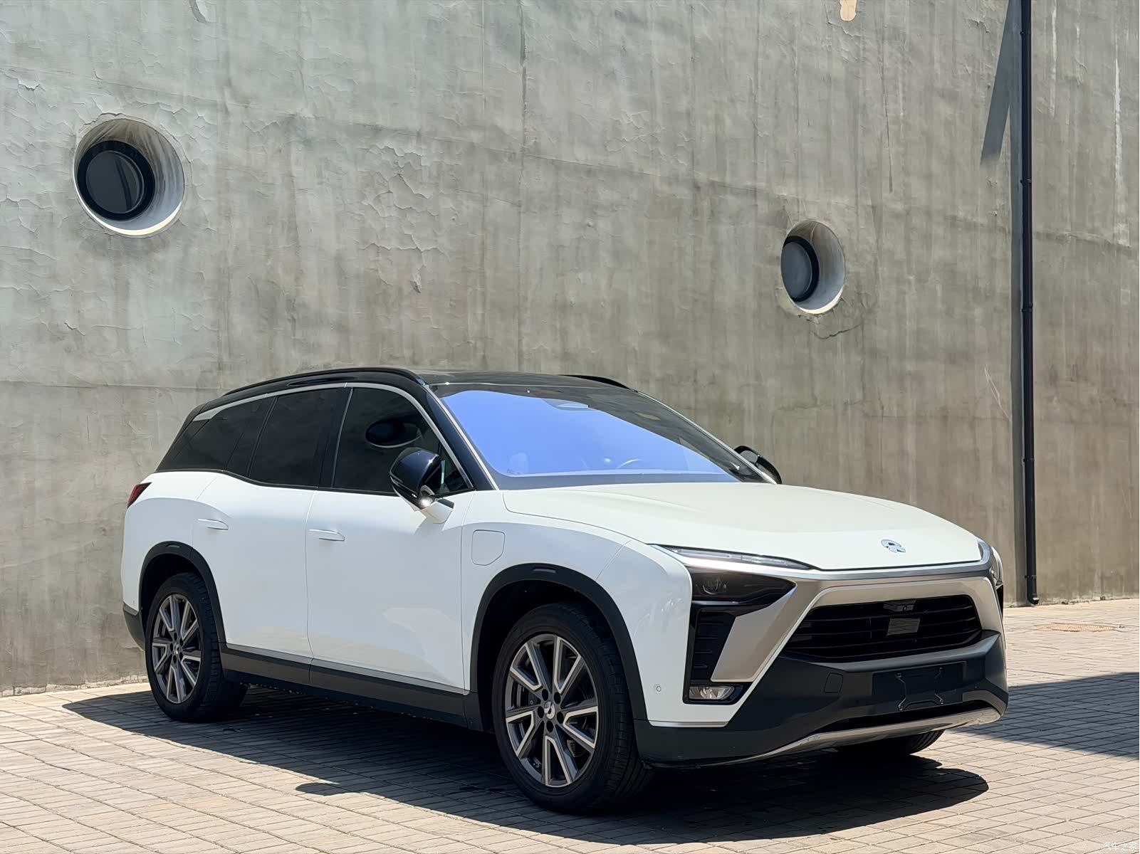 NIO ES8, 2021 3